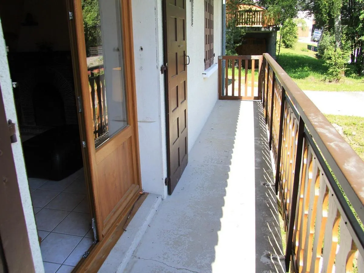 Appartement De 3 Pieces Avec Balcon, Cheminee Et Wifi A La Clusaz - Fr-1-459-99 0*,  France