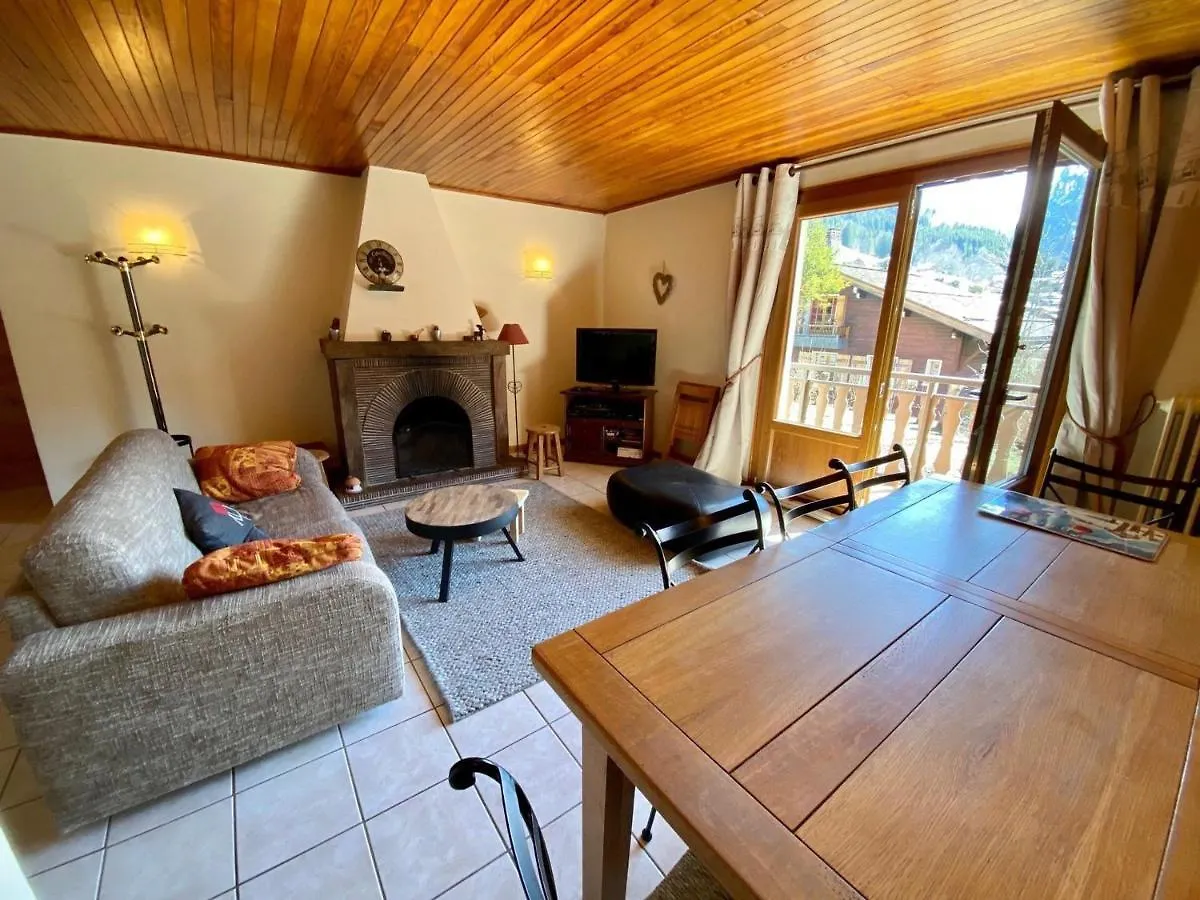 Appartement De 3 Pieces Avec Balcon, Cheminee Et Wifi A La Clusaz - Fr-1-459-99 Apartment
