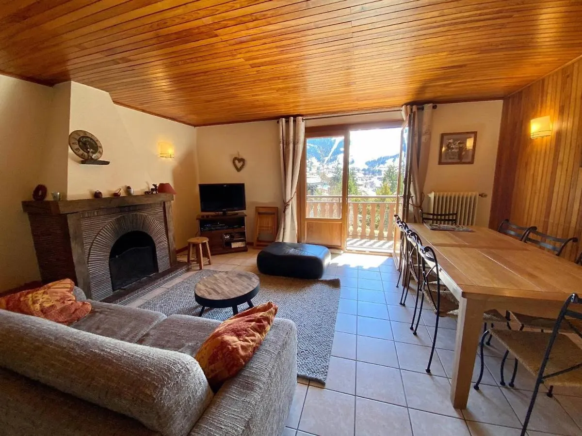 Appartement De 3 Pieces Avec Balcon, Cheminee Et Wifi A La Clusaz - Fr-1-459-99